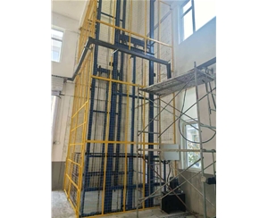 江西导轨链条式升降货梯