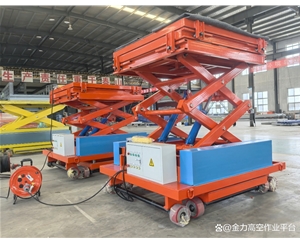 江西钢厂用升降机